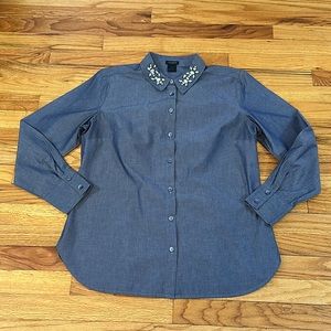 🎤🎉 Ann Taylor Bejeweled Collar Button Down Chambray Shirt Sz 10